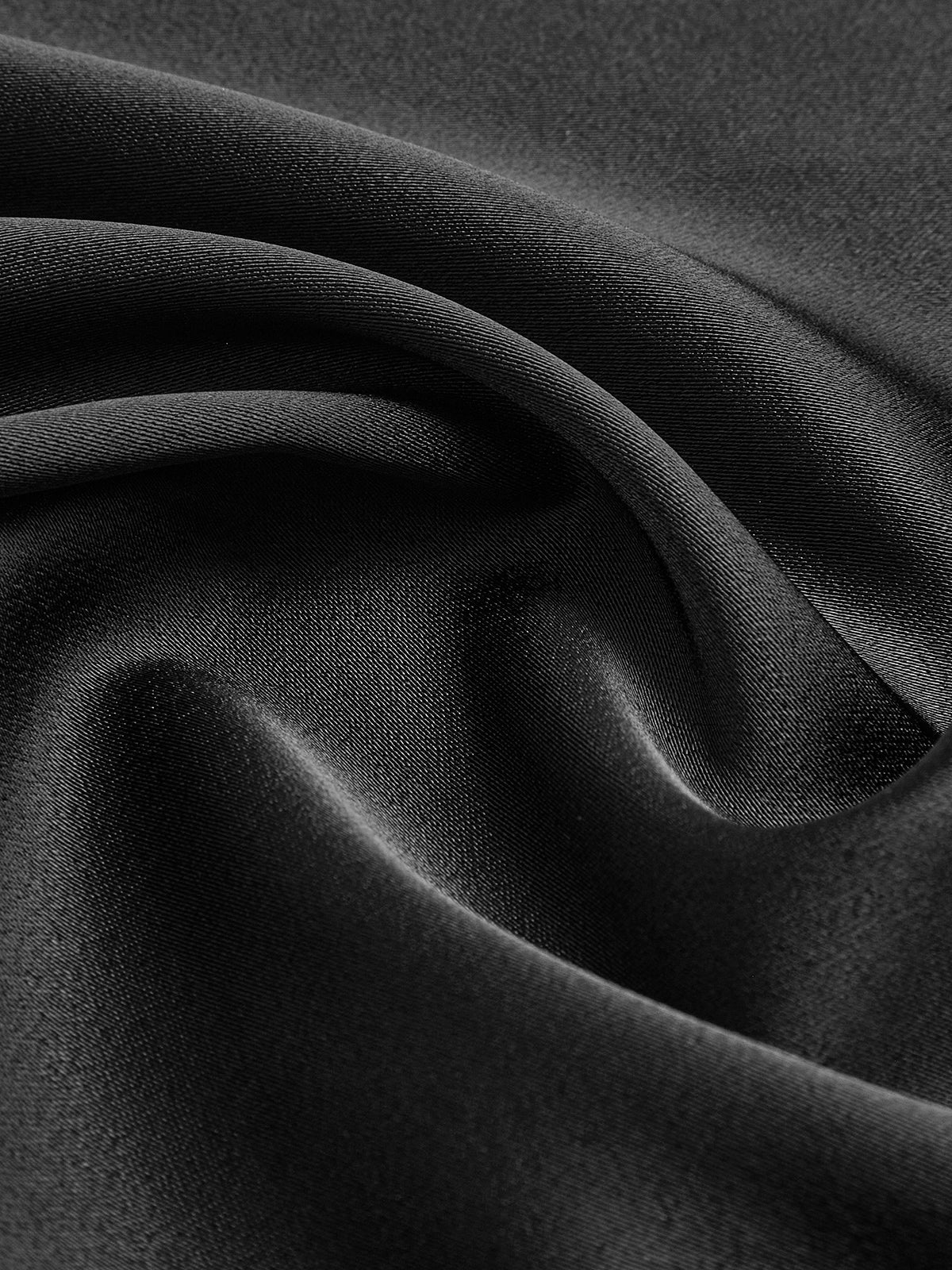 Clara | Zeitloses Faltenkleid mit Bindegürtel