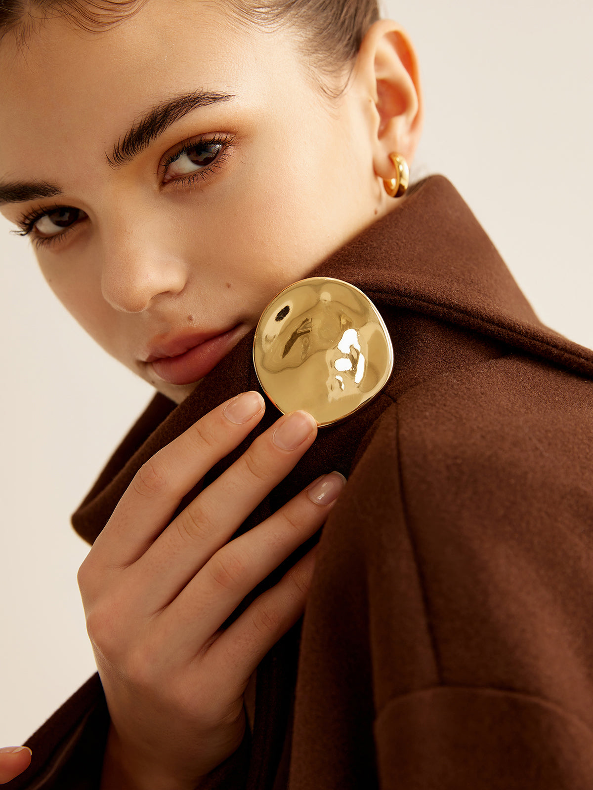 Lara | Minimalistische Anstecknadel