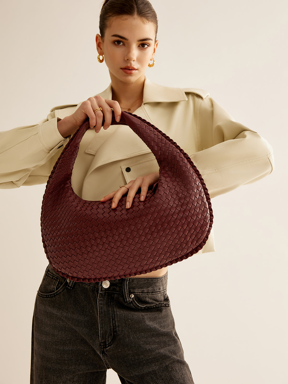 Clara | Stilvolle Woven Umhängetasche mit Reißverschluss