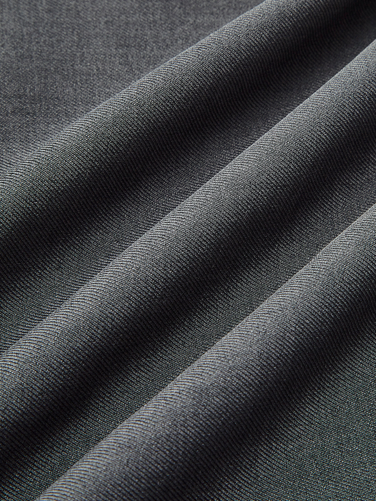 Leni | Modische Plissee-Hosen mit Kontrastbesatz