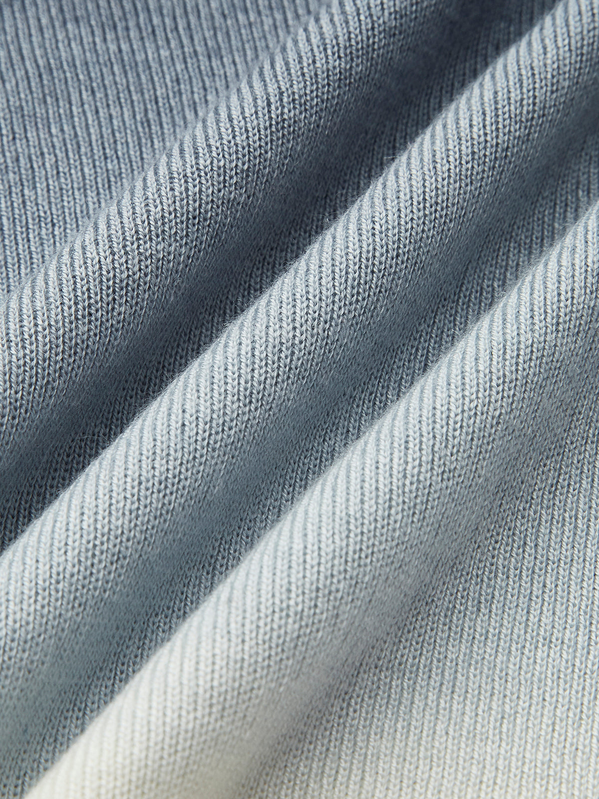 Anda | Stilvolles Oberteil mit Ombre-Design
