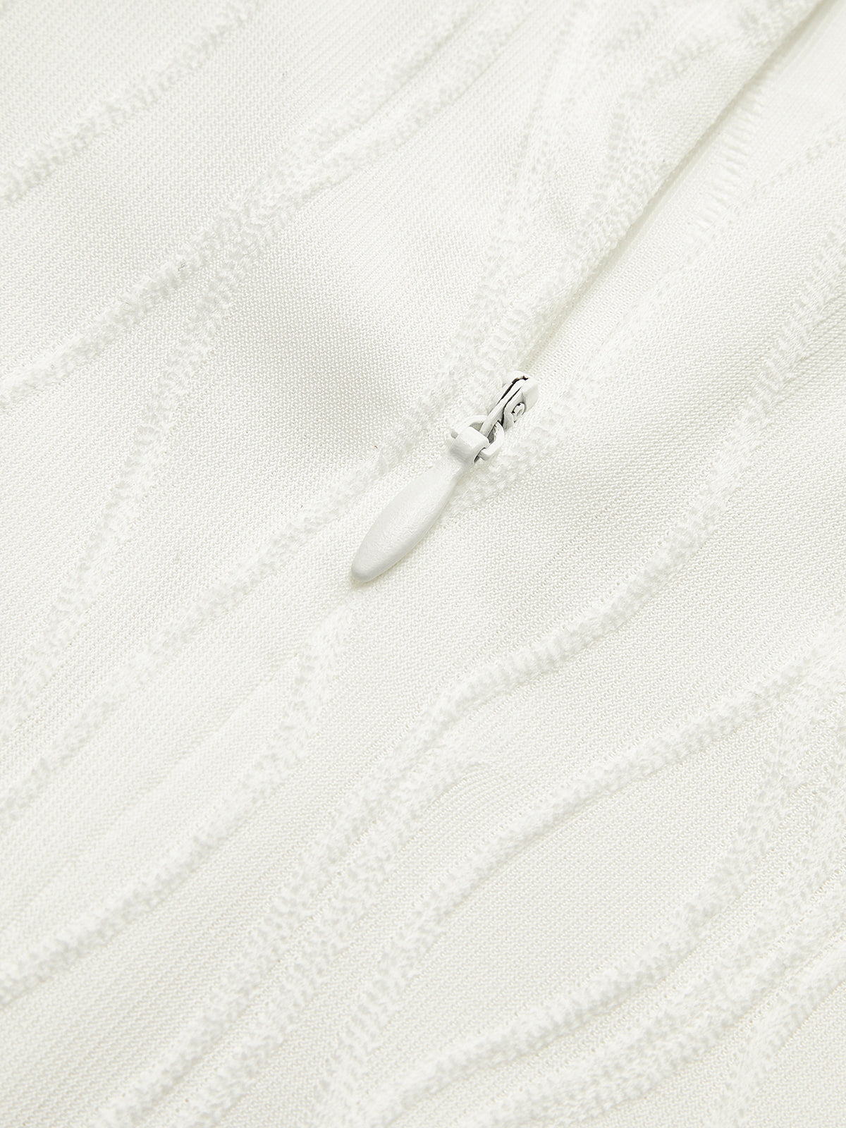 Julia | Elegantes Piping Faltenkleid mit Reißverschluss