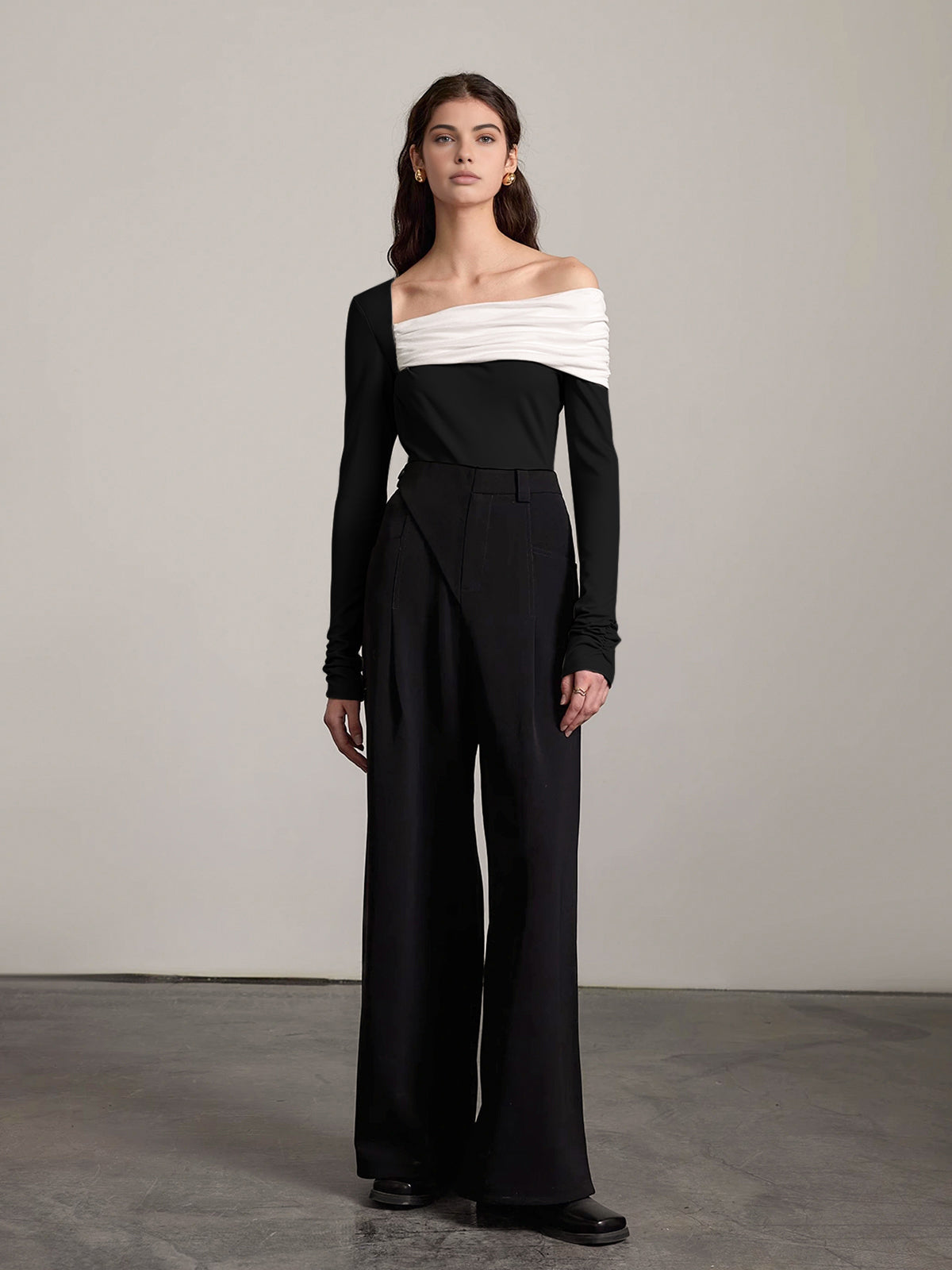 Clara | Elegantes Schulterfreies Slim Top