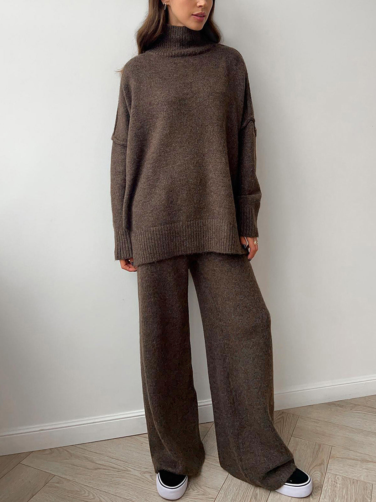 Emilia | Elegantes Rollkragen-Strickhosen-Set