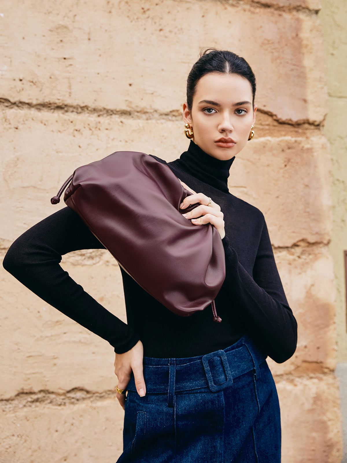Clara | Elegante Clutch mit Kordelzug