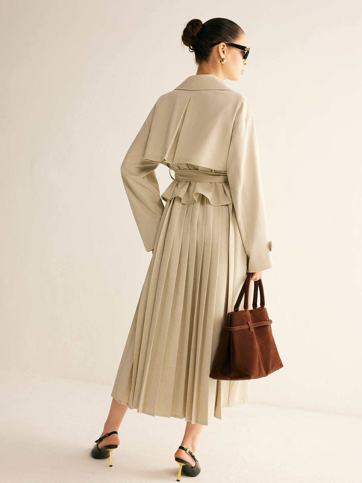 Clara | Eleganter Plissierter Trenchcoat mit Gürtel