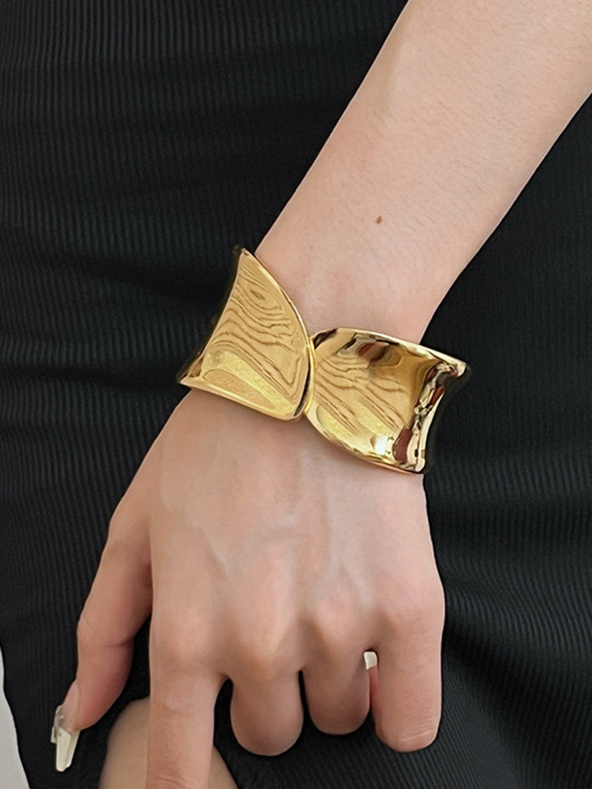 Marie | Goldenes Tunnelarmband