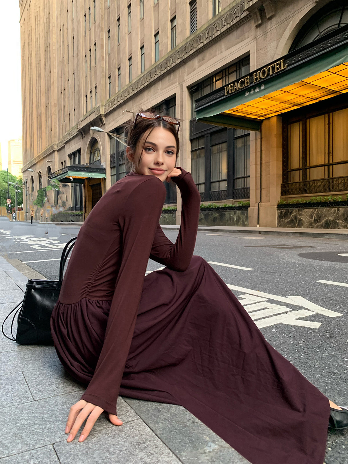 Clara | Elegantes Langarmkleid mit Falten