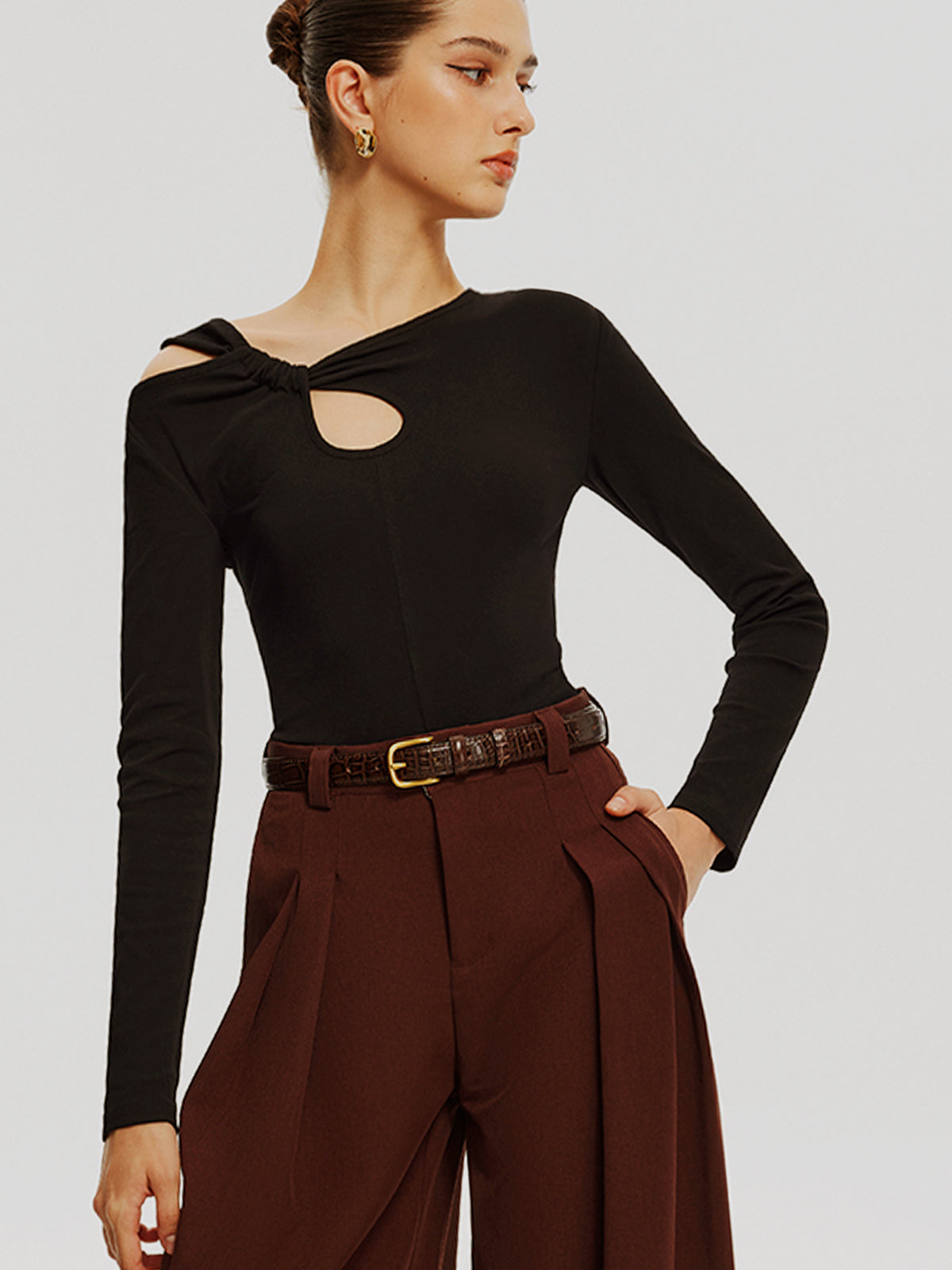 Mia | Asymmetrisches geknotetes Jersey-Top