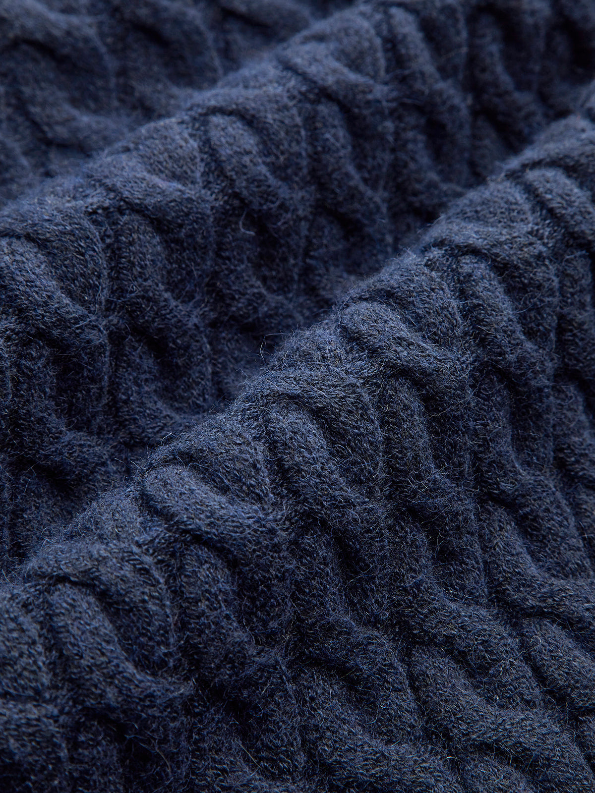 Clara | Stilvolle Strickbluse mit Kontrastdetails