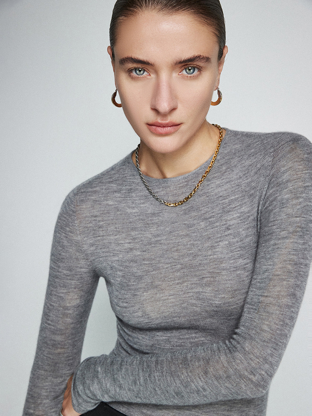 Nora | Minimalistisches Skinny Stricktop aus Wollmischung