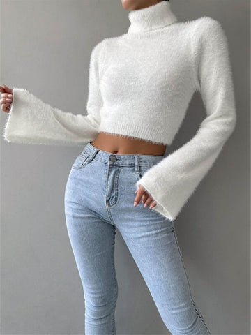 Clara | Modische Turtleneck Fuzzy Crop Bluse