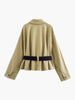 Clara | Trendiger Trenchcoat mit Kontrastgürtel