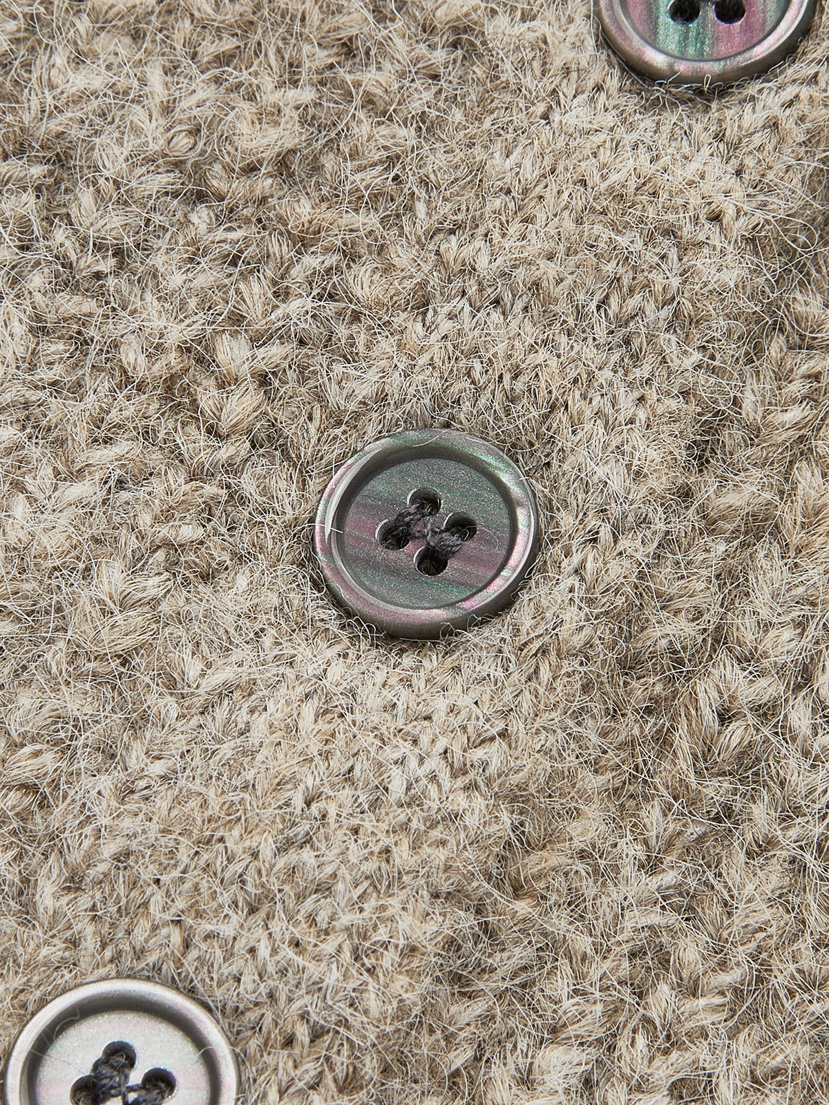 Clara | V-Ausschnitt Kleid mit Knopfdesign