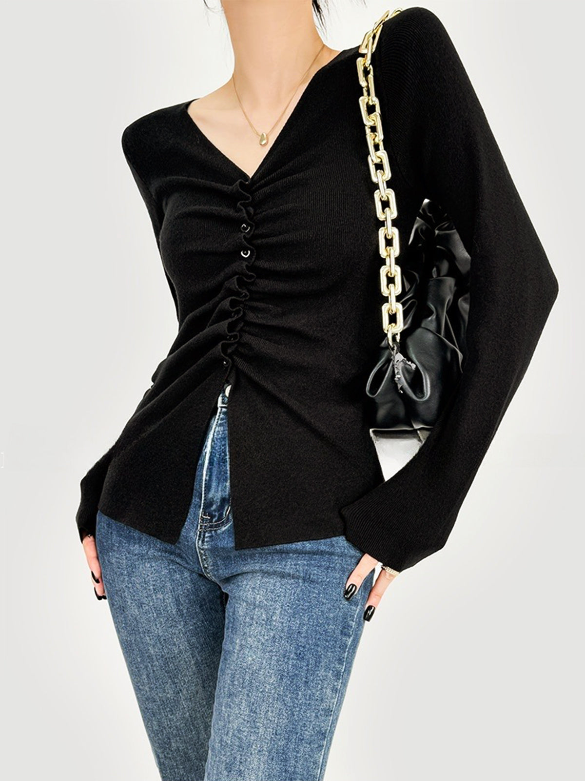 Anna | Elegantes Faltenstricktop mit Knopfdetails
