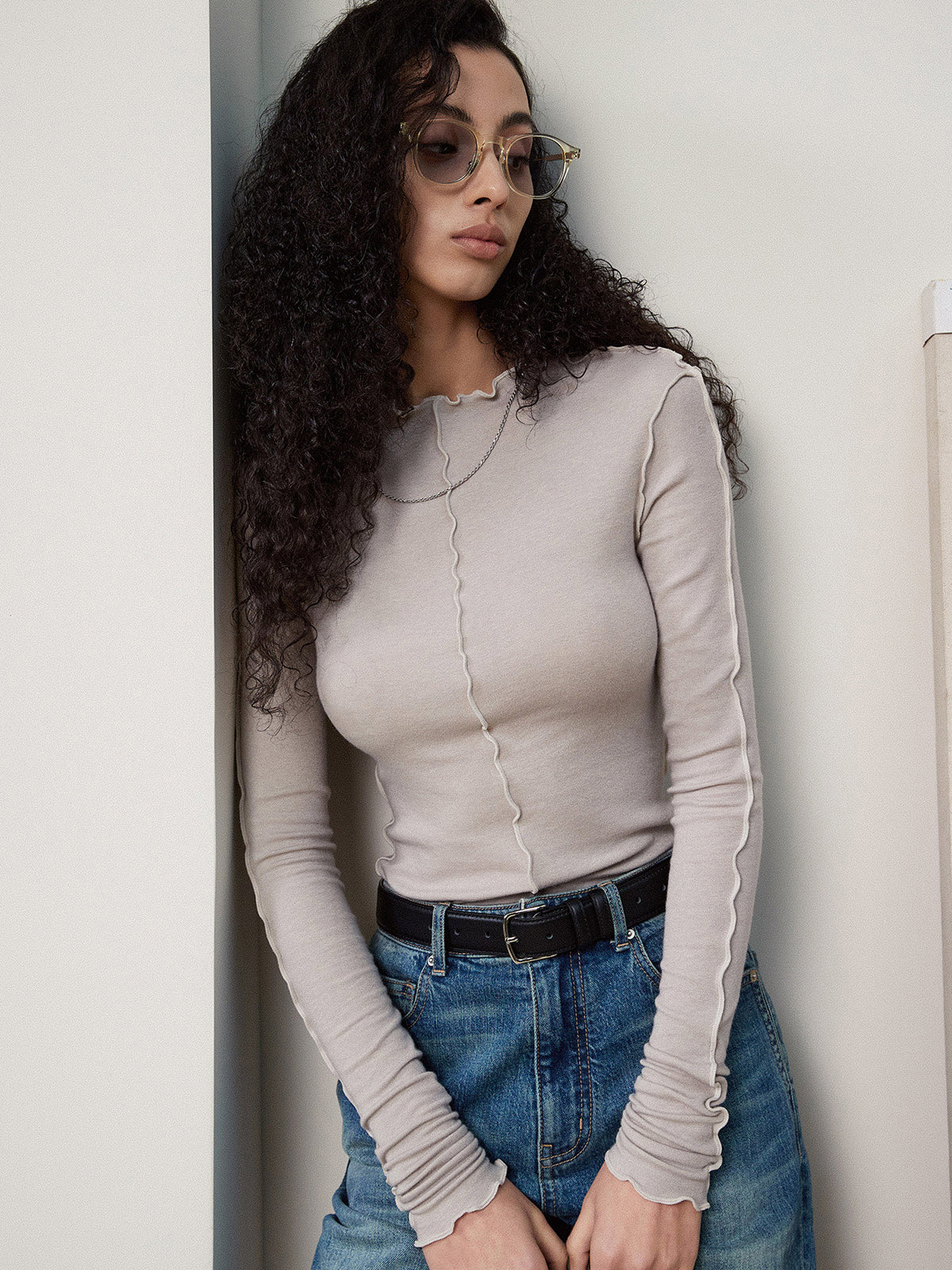 Clara | Trendiges Longsleeve mit Fransendesign