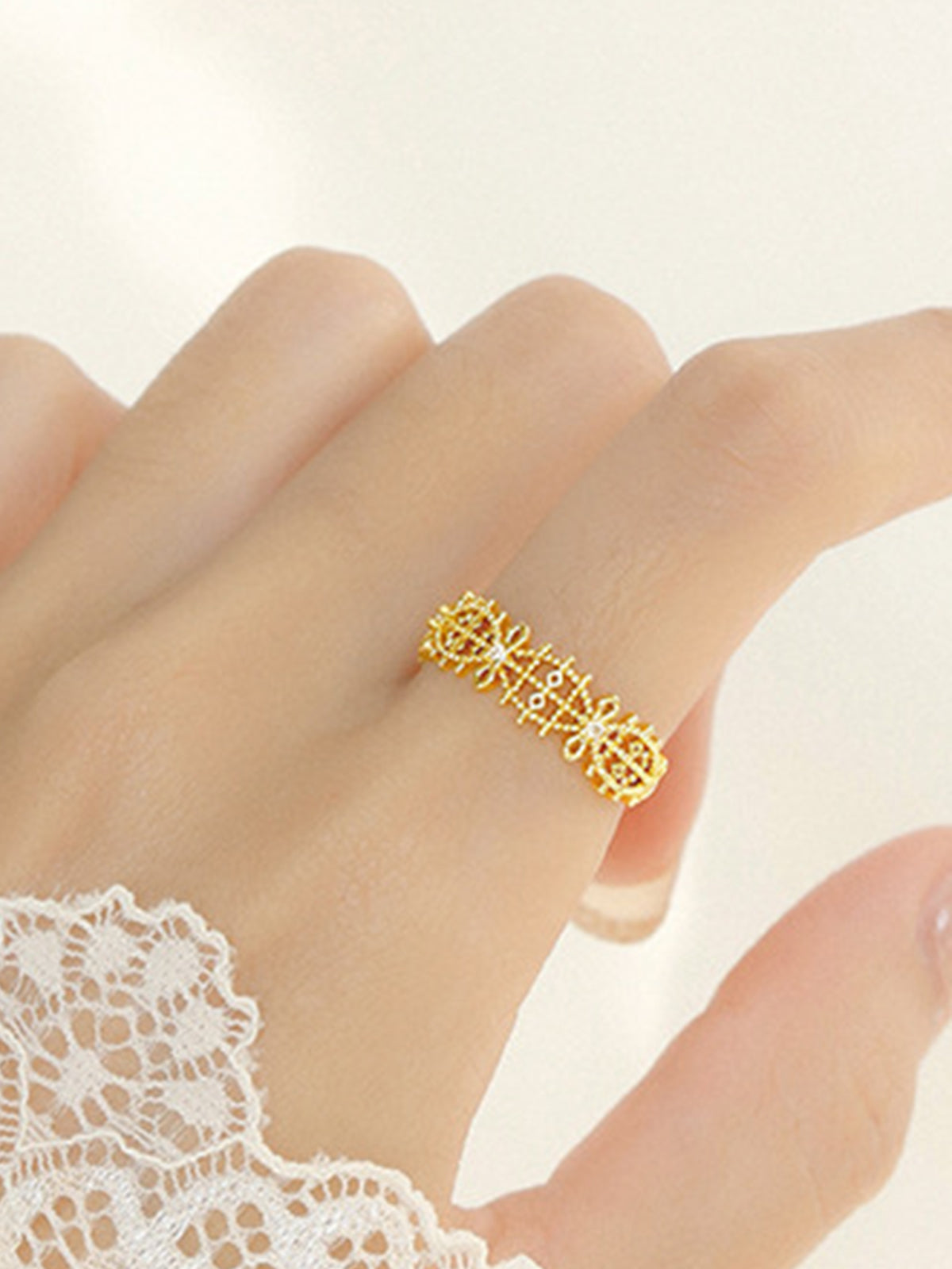 Liane | Französischer hohler Rhinestone-Ring