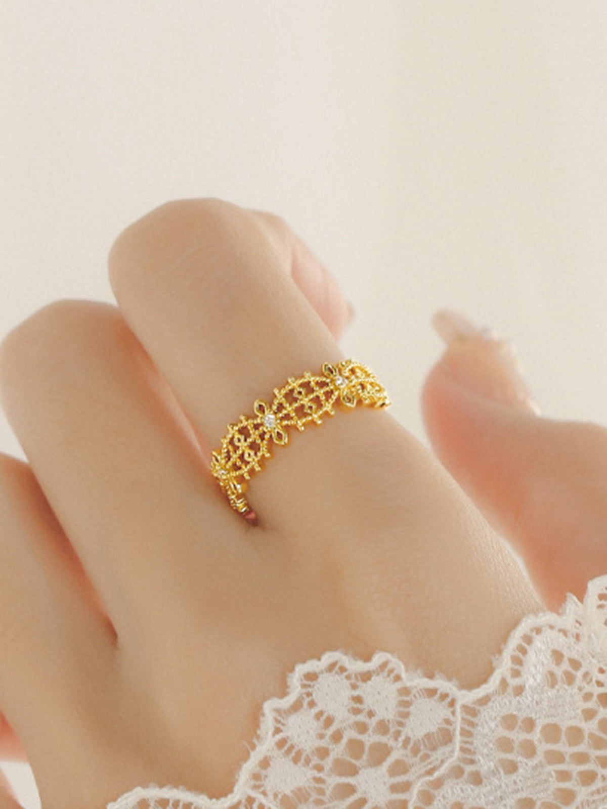 Liane | Französischer hohler Rhinestone-Ring