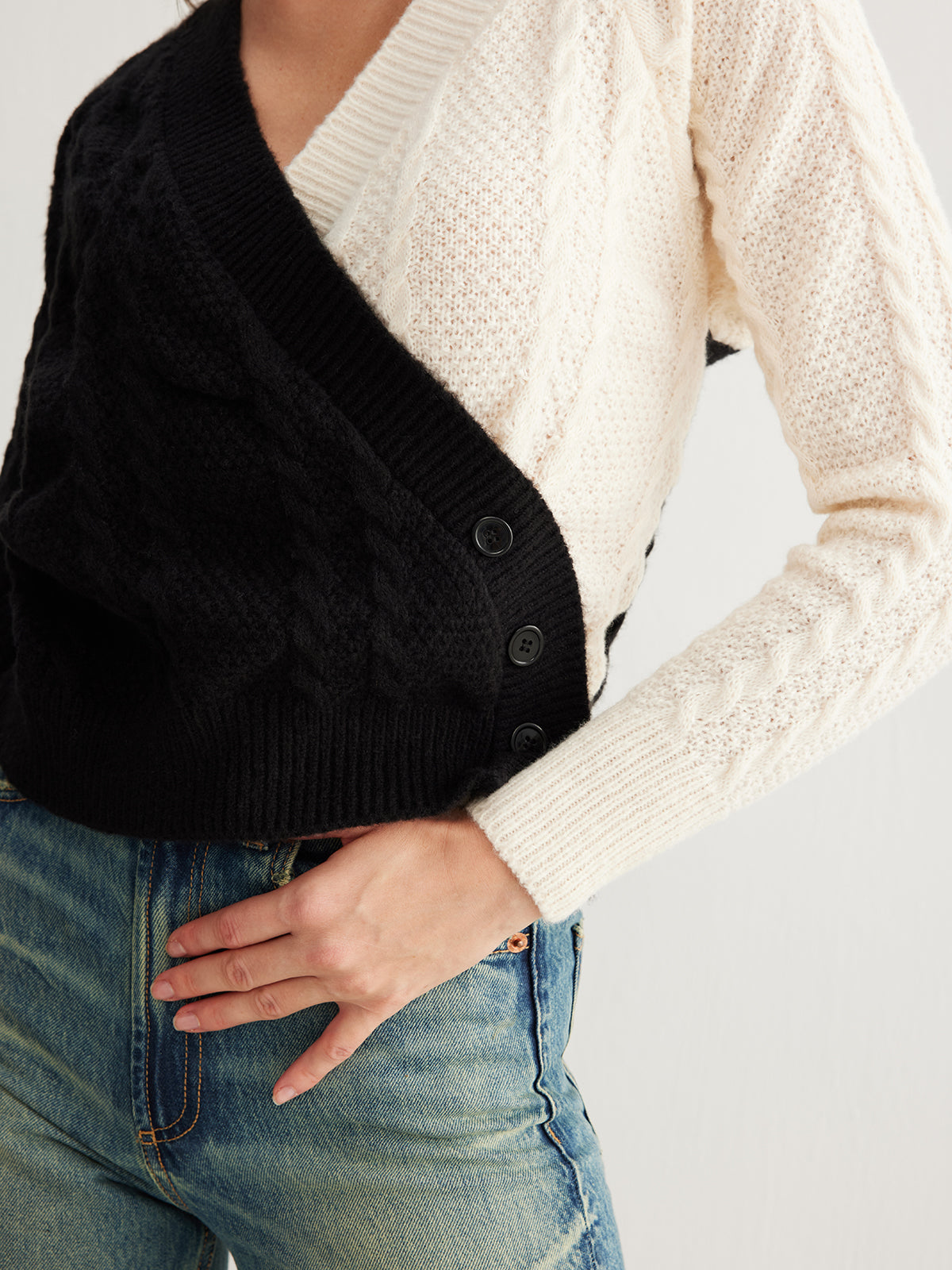 Anna | Zwei-Ton Stricktop mit Knöpfen