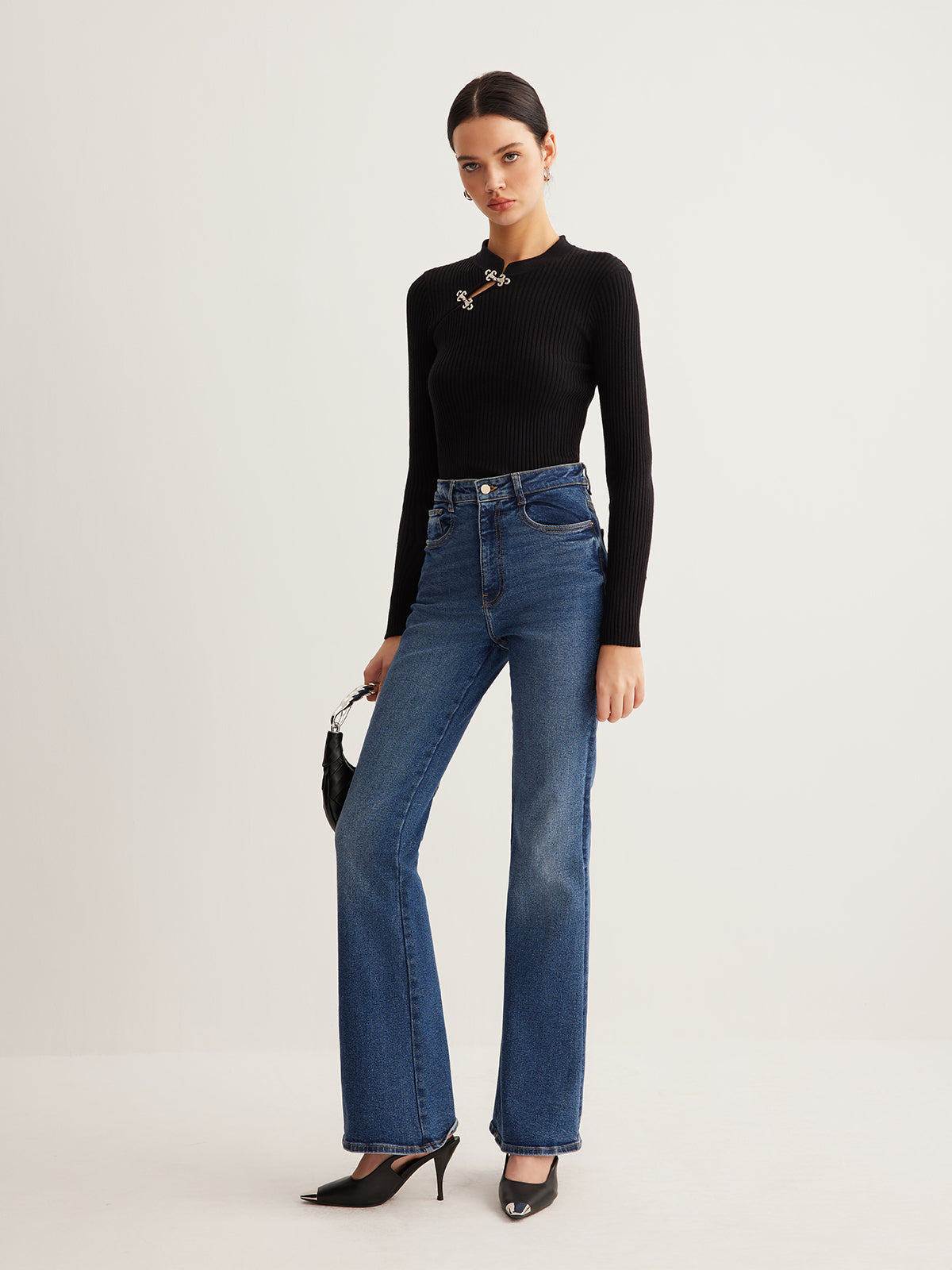 Julia | Vielseitiges Stricktop mit Metallverzierung