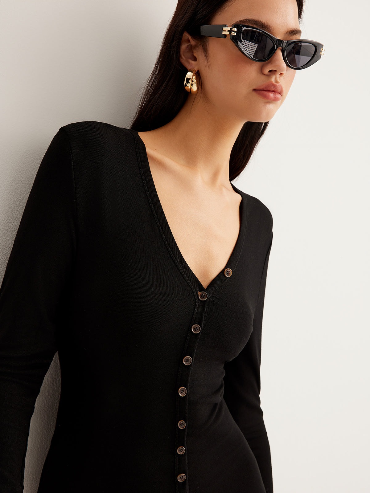 Clara | Elegantes V-Ausschnitt Knopfmaxikleid