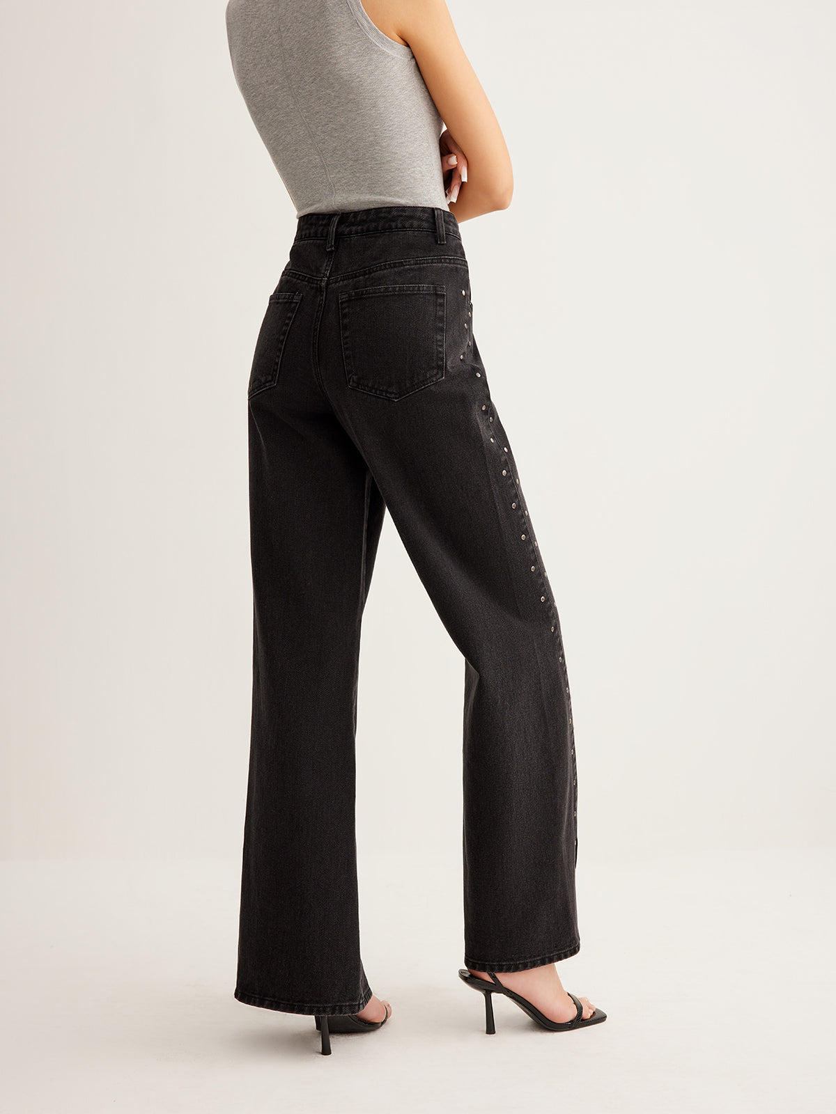 Lina | Weitgeschnittene Denim-Jeans mit Nieten