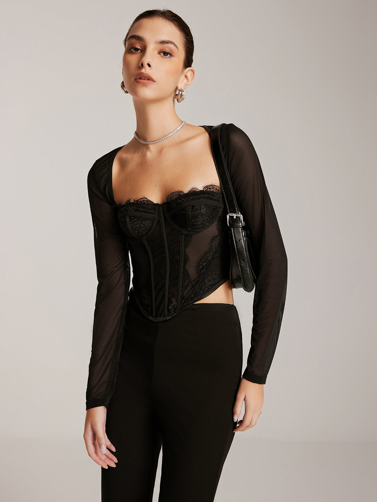 Emilia | Verführerisches Langärmeliges Spitzenkorsett