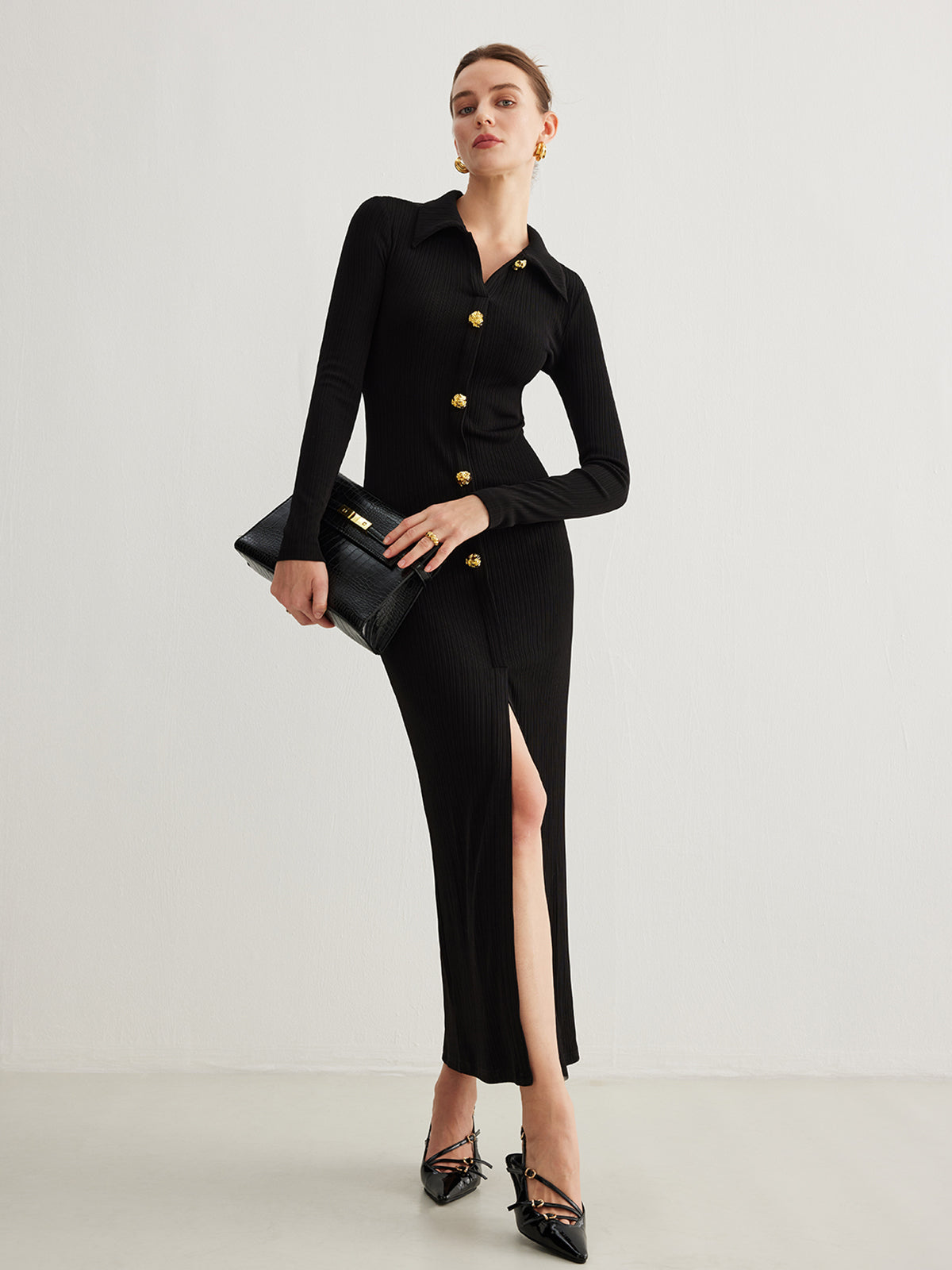 Clara | Elegantes Maxikleid mit Knopfverschluss und geteiltem Kragen