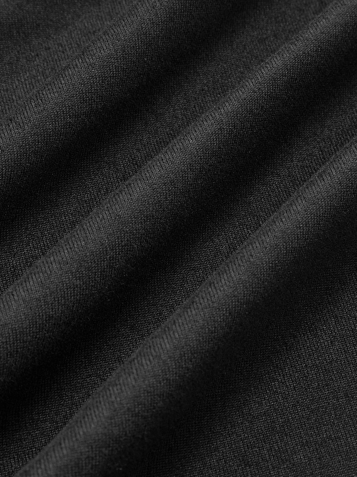 Emilia | Elegantes Jersey-Kleid mit geradem Schulterdesign