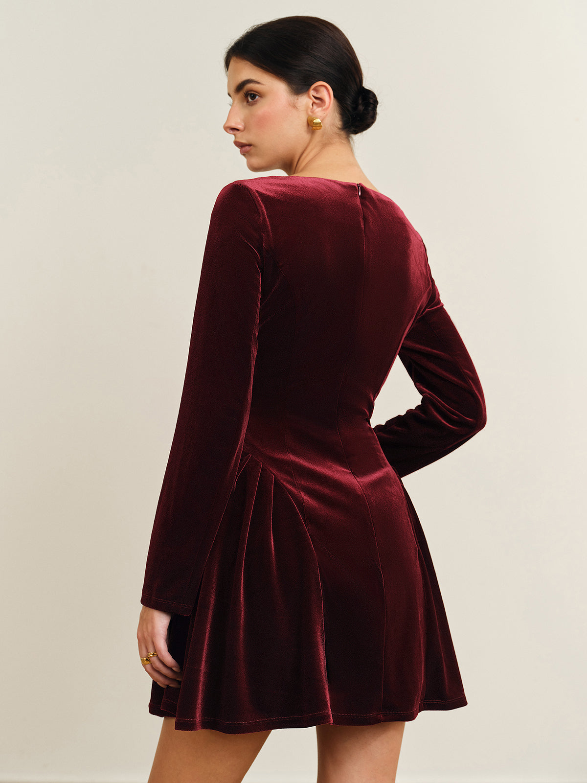 Emilia | Samt Kleid mit Faltenpaneelen