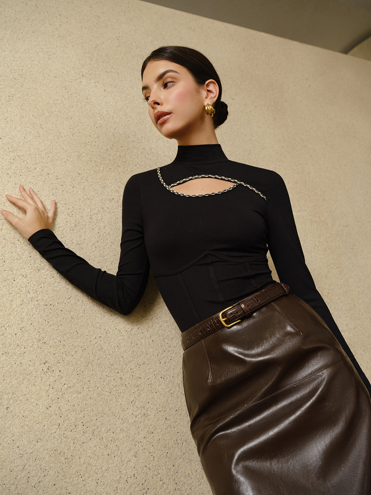 Max | Cutout Top mit Kontrastbesatz