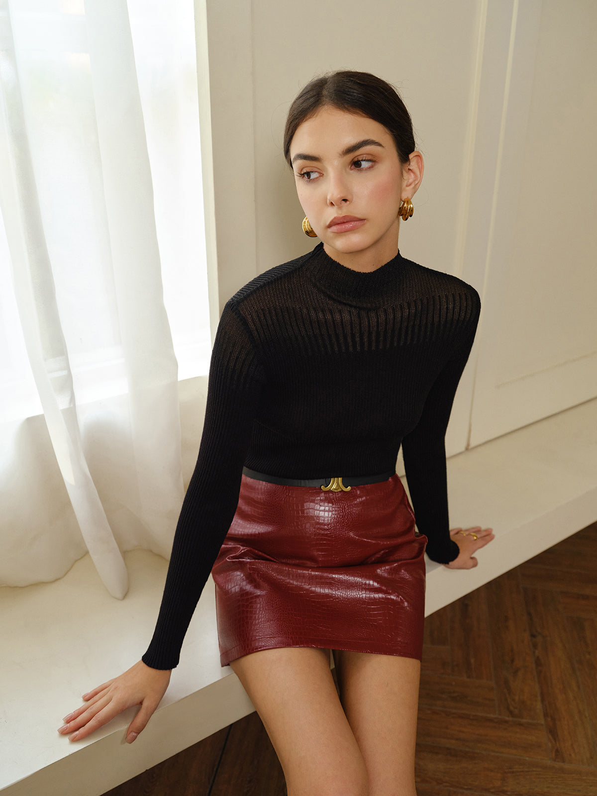 Laura | Elegantes Stricktop mit Stehkragen