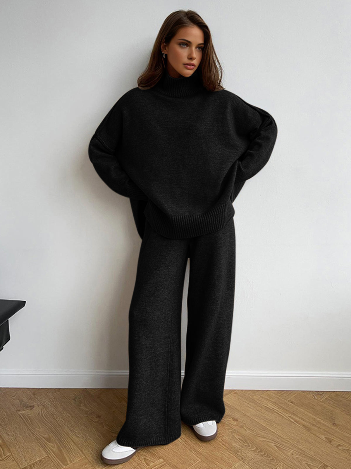 Emilia | Elegantes Rollkragen-Strickhosen-Set