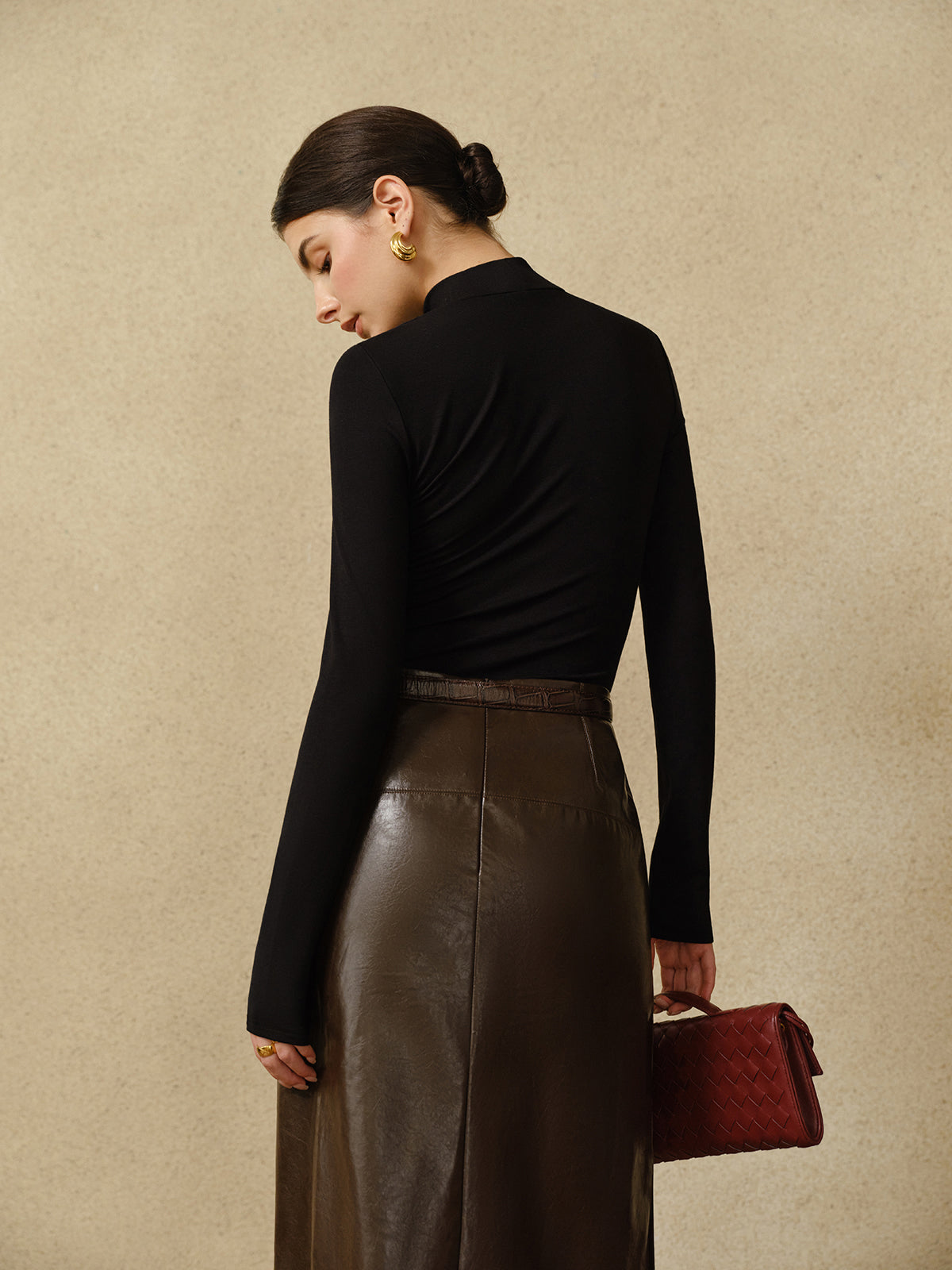 Max | Cutout Top mit Kontrastbesatz