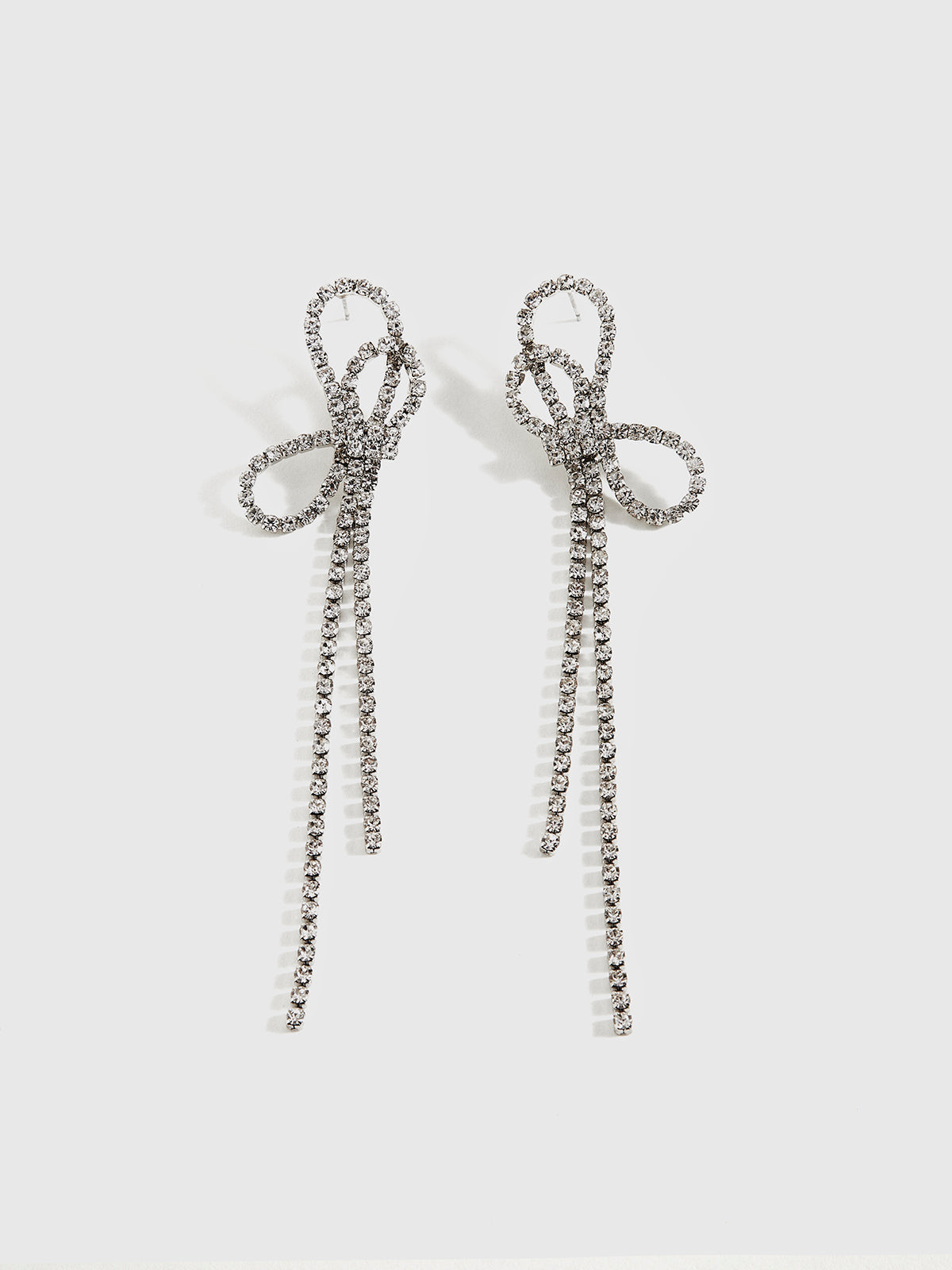 Bezaubernde Eleganz | Rhinestone Bow Tassel Ohrringe
