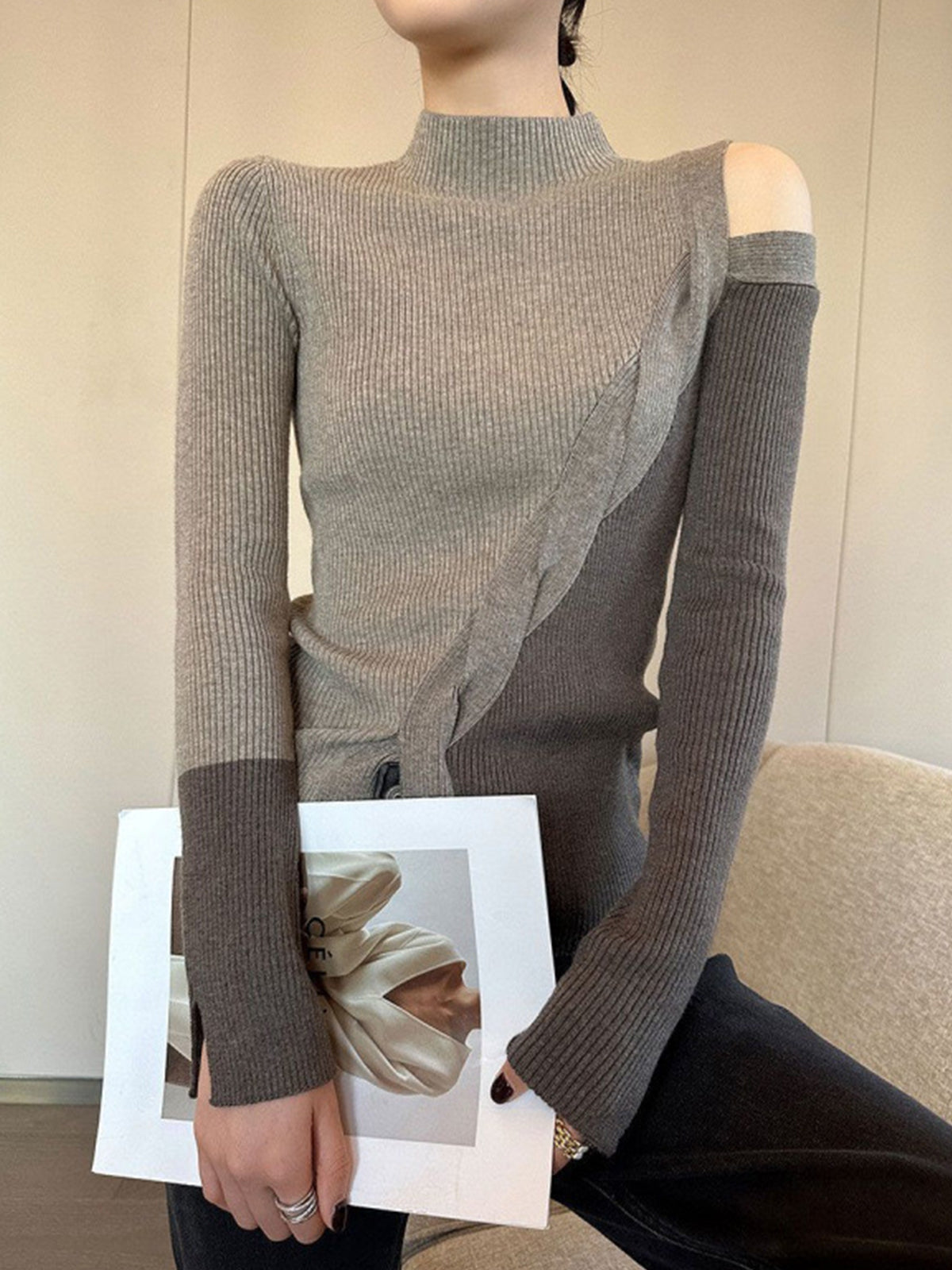 Clara | Lässiges Farbblock-Strickoberteil mit Ausschnitt