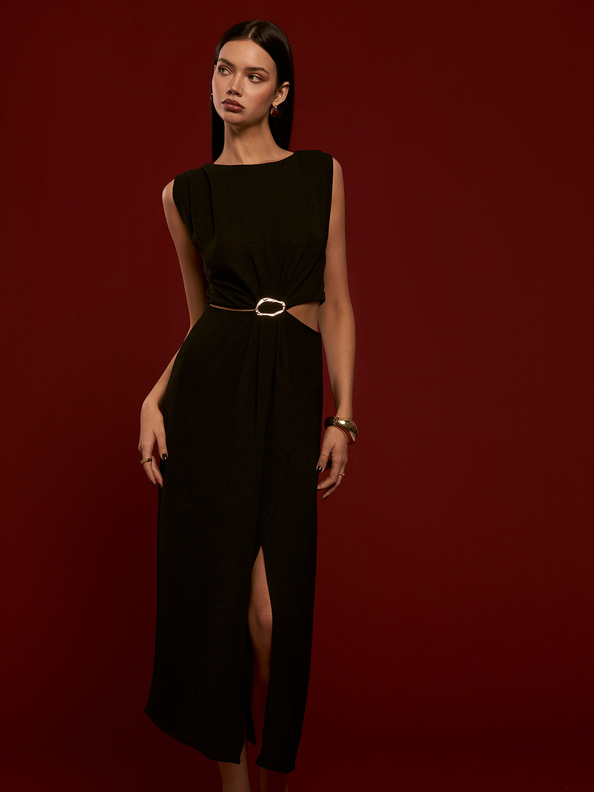 Clara | Plissiertes Kleid mit Metallring-Ausschnitt