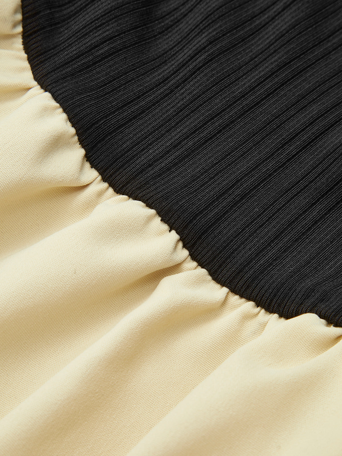 Amelie | Bezauberndes Kurzes Kleid mit Knopftaillierung