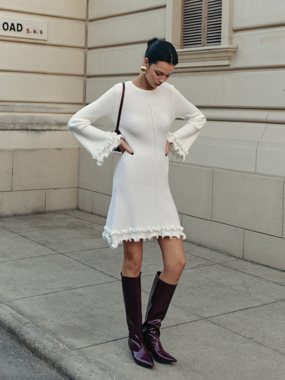 Anabel | Traumhaftes Kleid mit Blütenärmeln