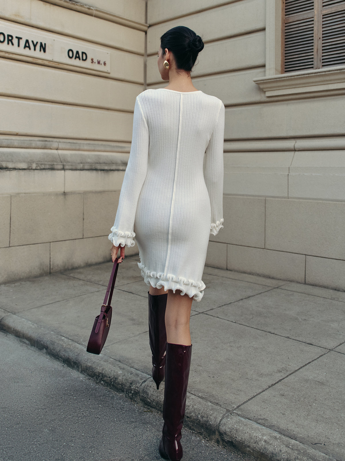 Anabel | Traumhaftes Kleid mit Blütenärmeln