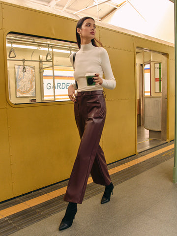 Lara | Retro Kunstlederhosen