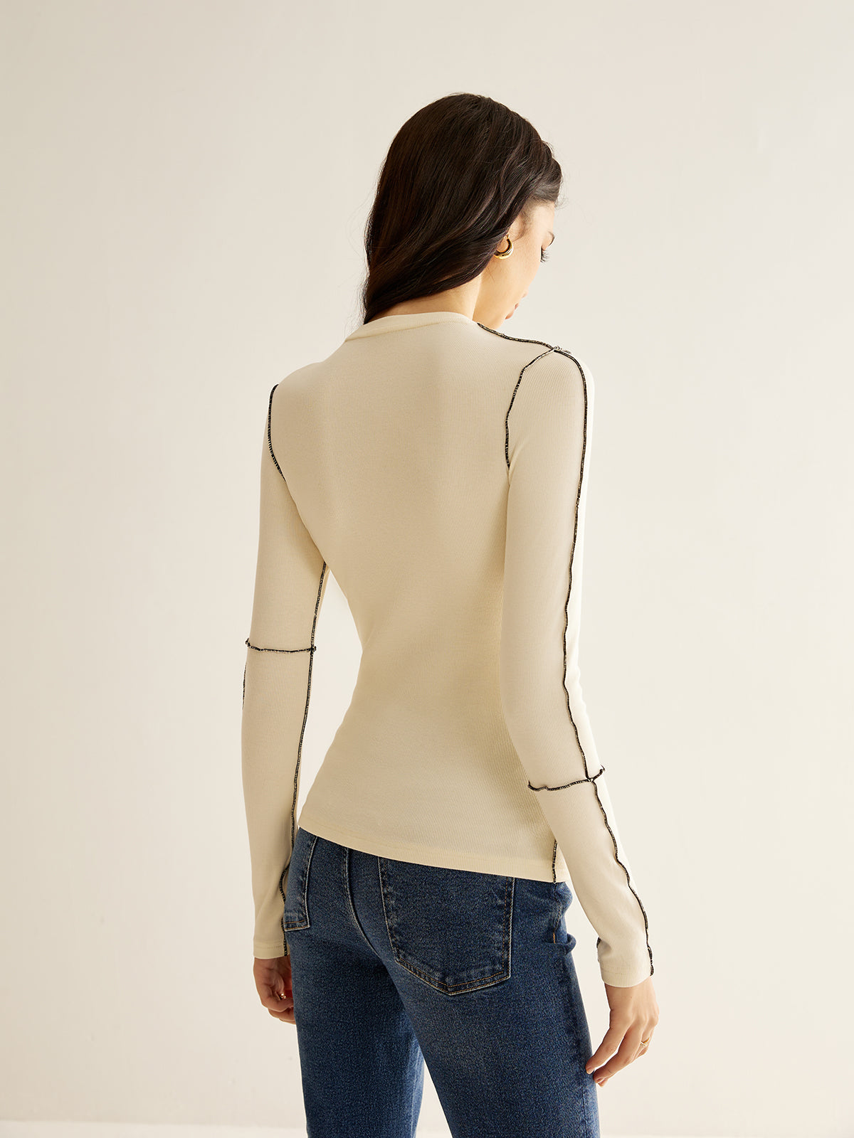 Clara | Vielseitige Bluse mit Kontrastpaspelierung