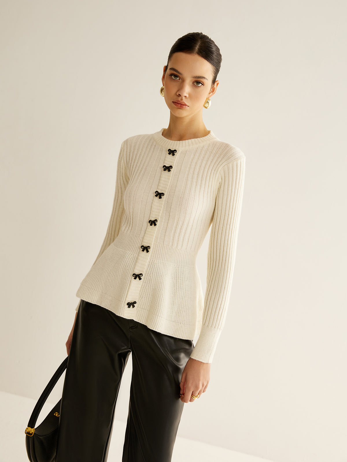 Clara | Elegantes Rüschen-Strick-Top mit Schleifen-Dekor