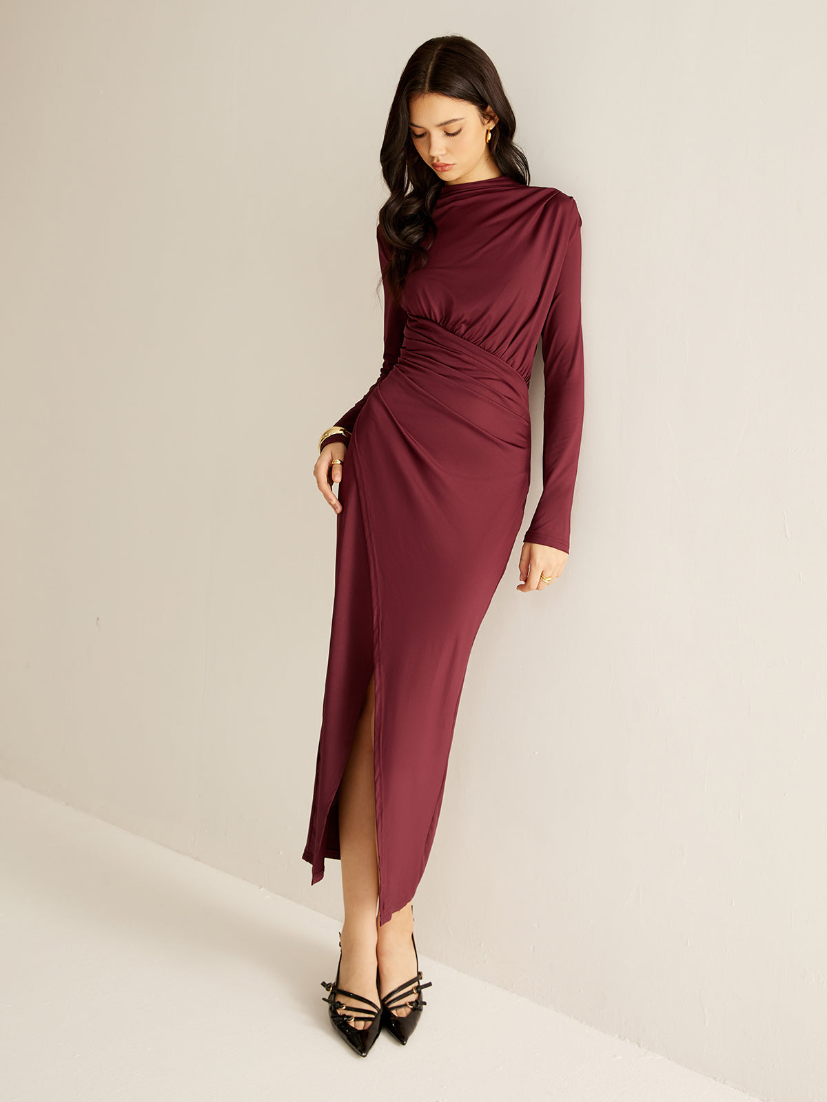 Clara | Elegantes gefaltetes Split-Kleid