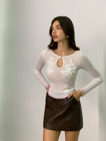 Emilia | Blumige Mesh-Bluse mit Schlüssel-Ausschnitt