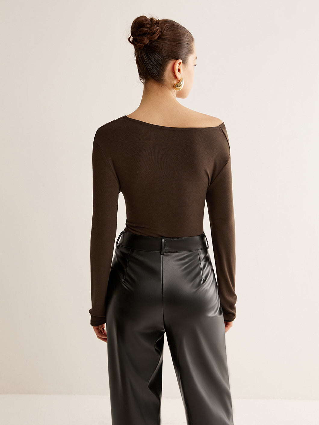 Lisa | Knötchen Cold-Shoulder Jersey Top