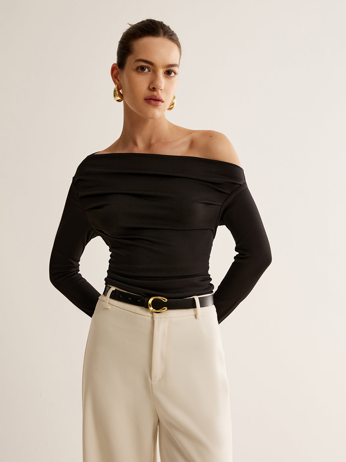 Lena | Asymmetrisches Plissee-Langarm-Top