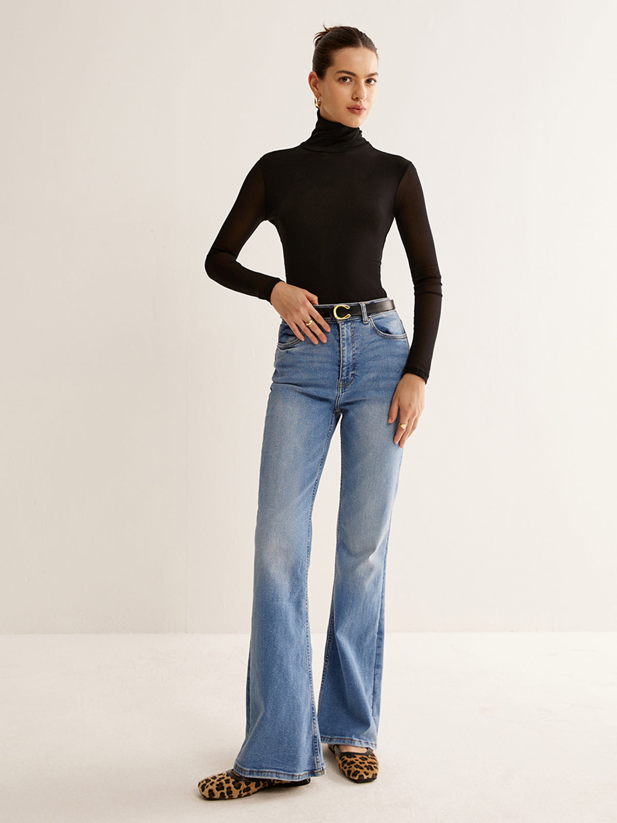 Clara | Elegantes Turtleneck Top mit transparenten Ärmeln