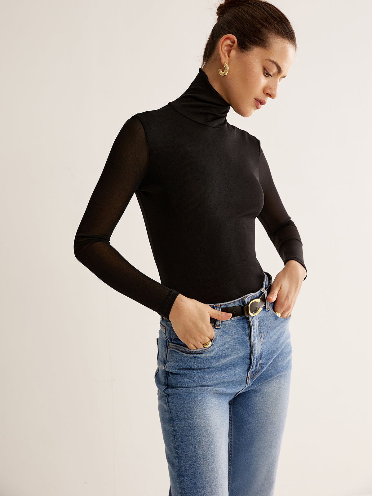 Clara | Elegantes Turtleneck Top mit transparenten Ärmeln