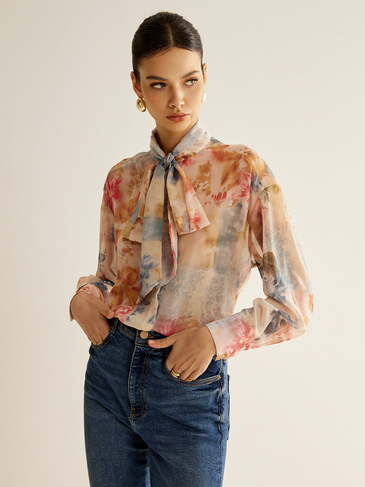 Clara | Romantisches Chiffon-Hemd mit Krawattenhals